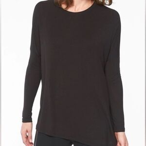 Athleta Cloudlite Relaxed Asymmetrical Black Long Sleeve Tee. Size Medium